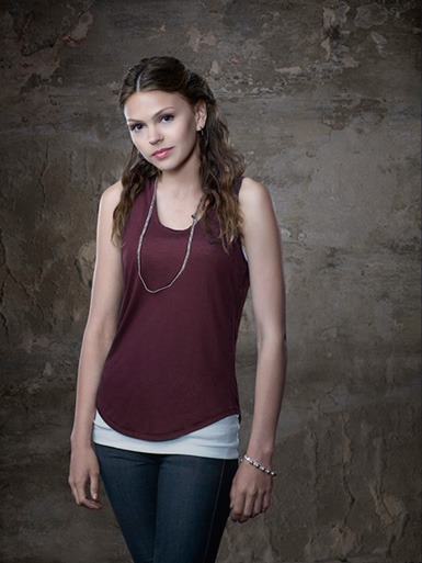 star-crossed-season-one-gallery-aimee-teegarden