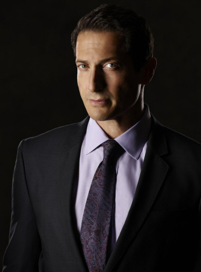 nbc-grimm-sasha-roiz