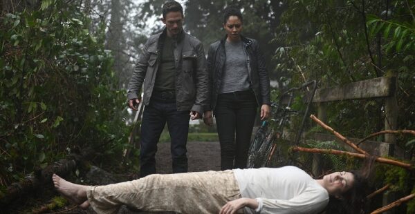 “Debris” Review: NBC’s New Series is Sci-Fi Mystery At Its Finest