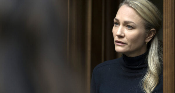 “Law & Order: SVU” Exclusive: Sarah Wynter Teases Series’ 400th Episode ‘Motherly Love’