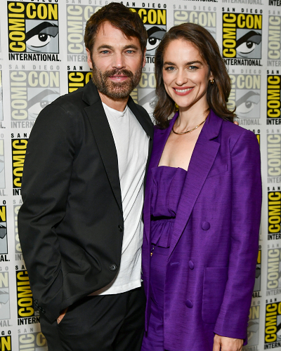 sdcc-2024-tubi-wynonna-earp-vengeance-preview-melanie-scrofano-tim-rozon-2