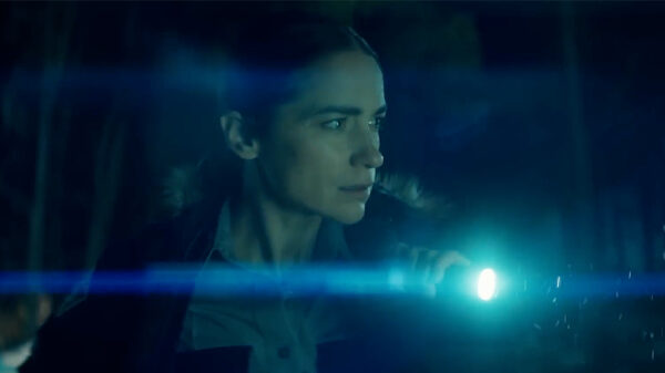 syfy-revival-series-review-melanie-scrofano