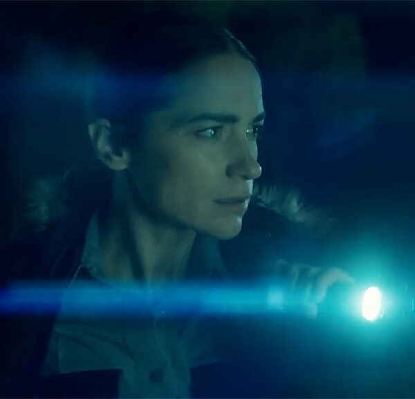 syfy-revival-series-review-melanie-scrofano