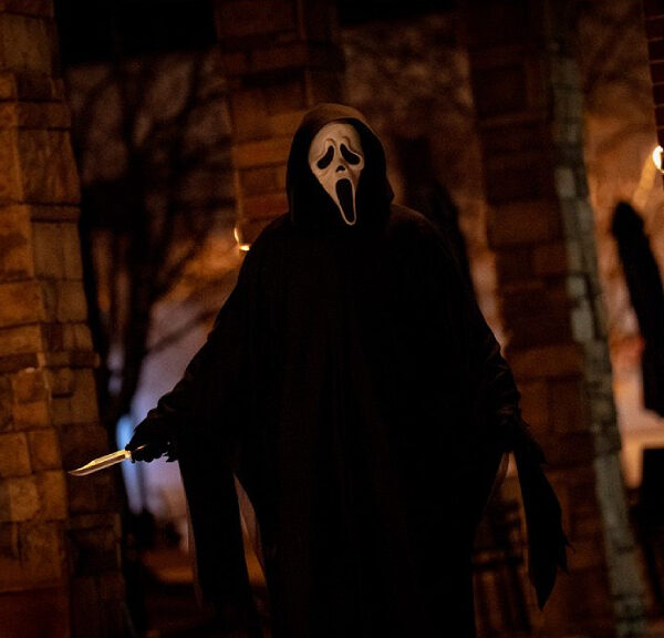 paramount-scream-7-review-neve-campbell-courteney-cox-kevin-williamson